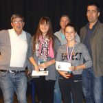 Remises de récompenses à Marie Bonnet et Lisa Gouilloud.