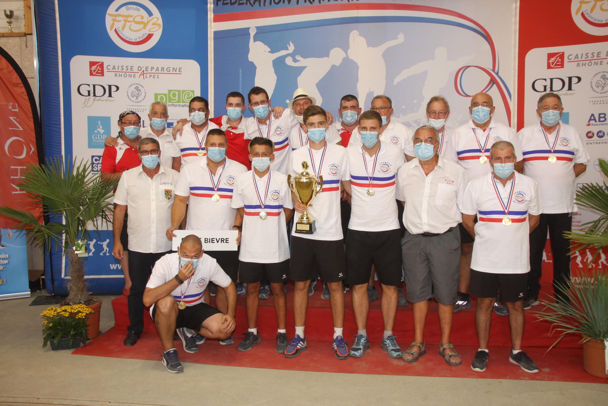 Clubs N1 : ESB Rives Bièvre Champion de France !