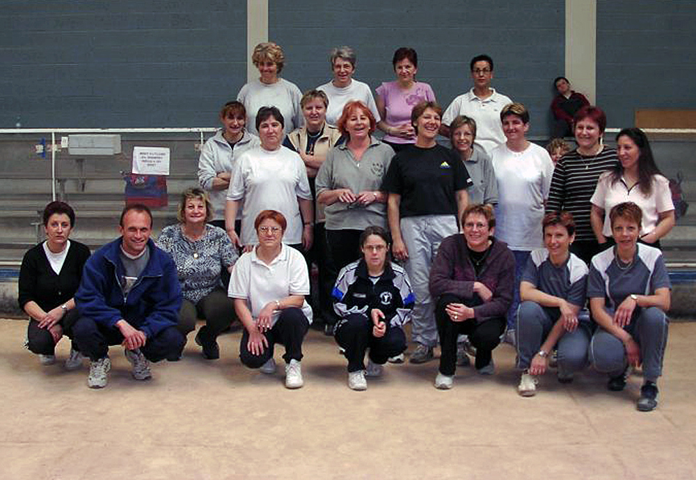 Articles et images variés 2004.