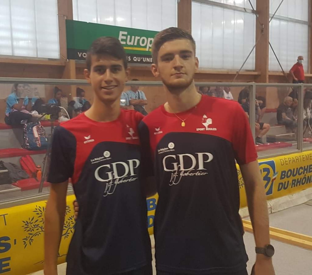 Titre mondial + Record du monde Relai U18 à Martigues !