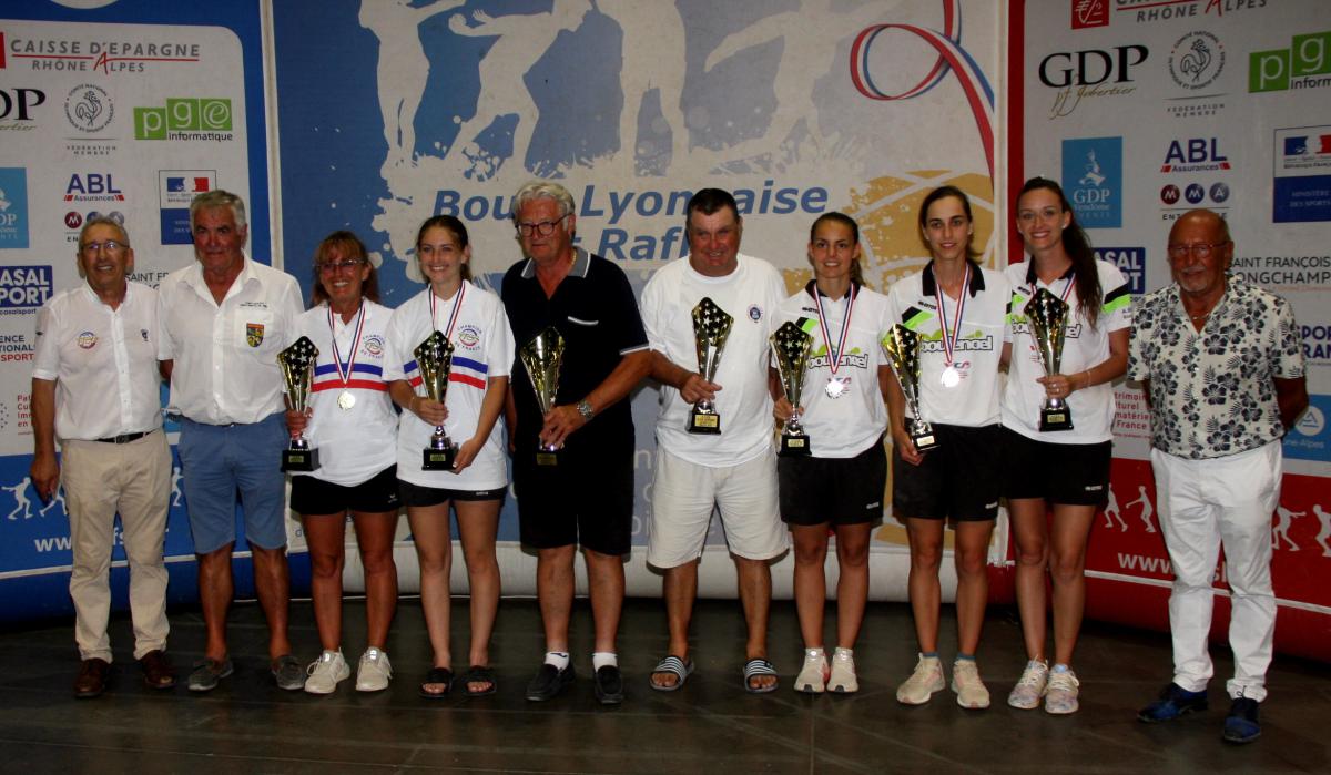 Des titres nationaux en double et en quadrette !