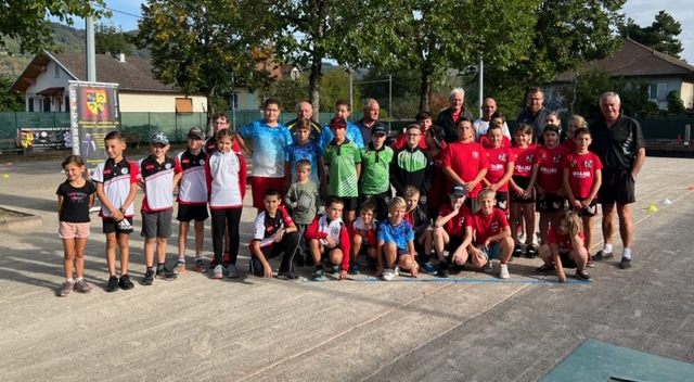 Les Jeunes à St Etienne de Crossey